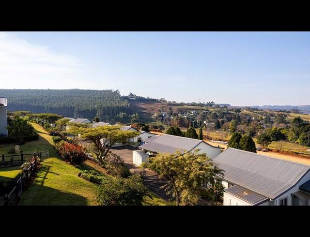 2 BEDROOM APARTMENT FOR SALE IN HOWICK NORTH